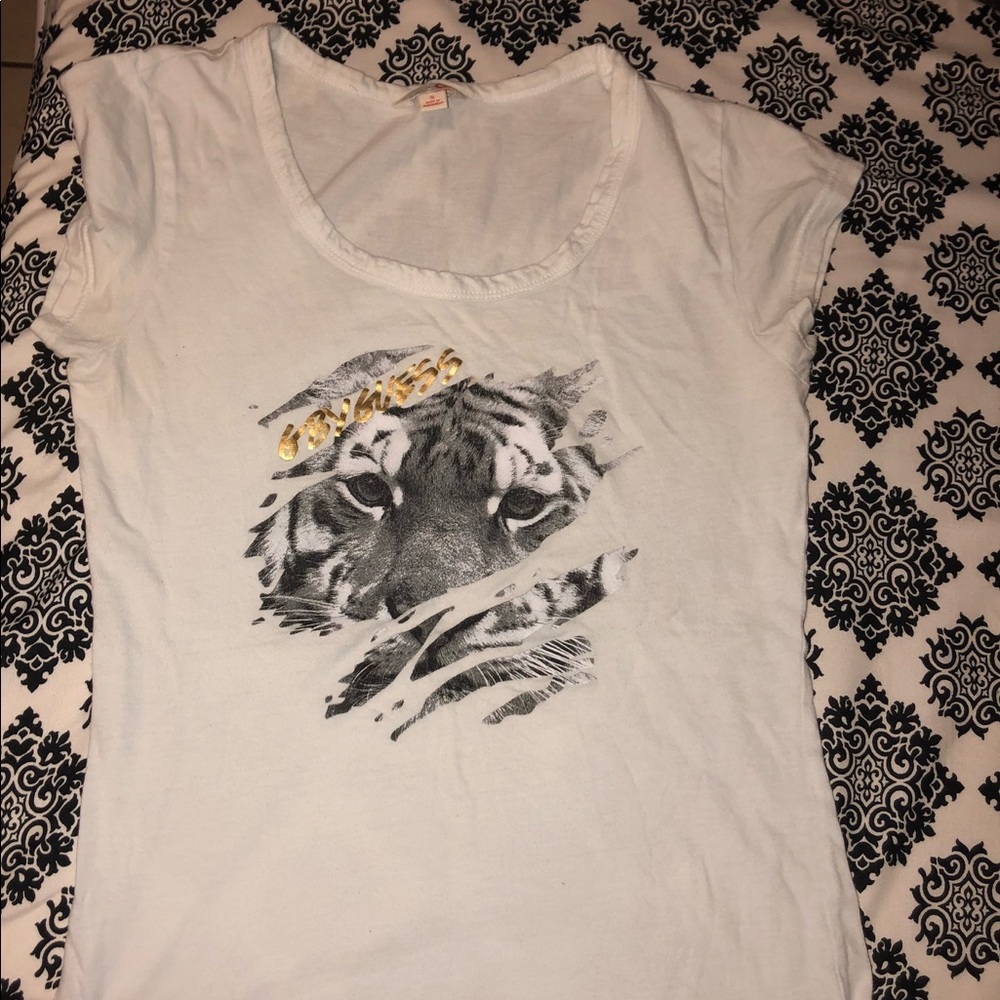 White guess shirt